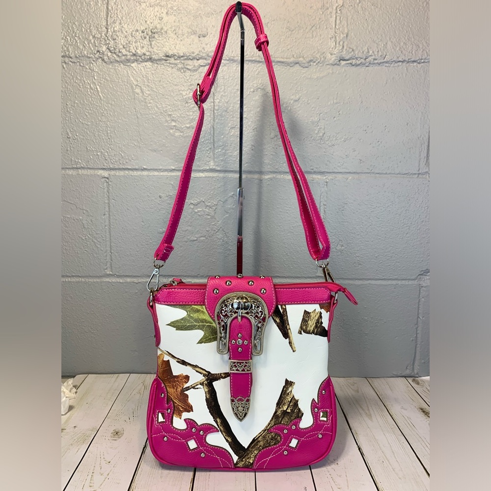 Cowgirl Trendy Pink Camo Faux Leather Western Conceal Carry Crossbody Bag